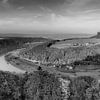 Panorama der Elbschleife in Sachsen in schwarzweiss . von Manfred Voss, Schwarz-weiss Fotografie