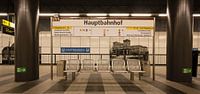 Berlijn - station de metro Hauptbahnhof par Maarten de Waard Aperçu