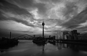 skyline van Düsseldorf van picture_creates
