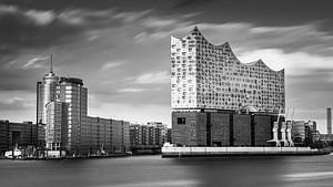 Die Elbphilharmonie in schwarz-weiß von Henk Meijer Photography