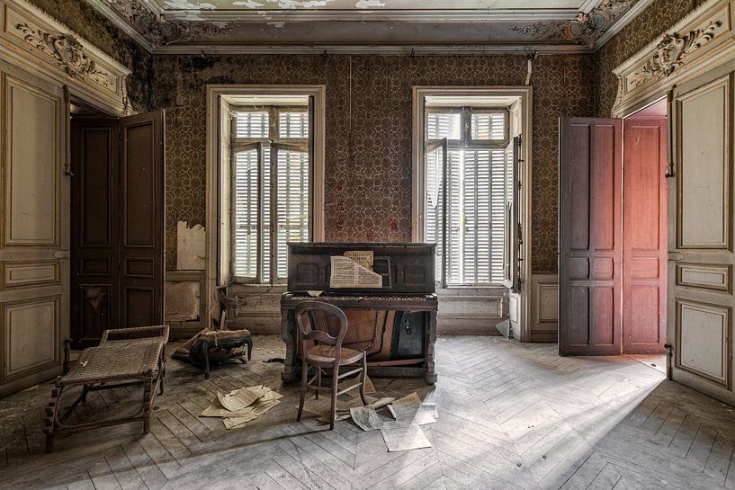 Lost Place - Piano abandonné par Gentleman of Decay