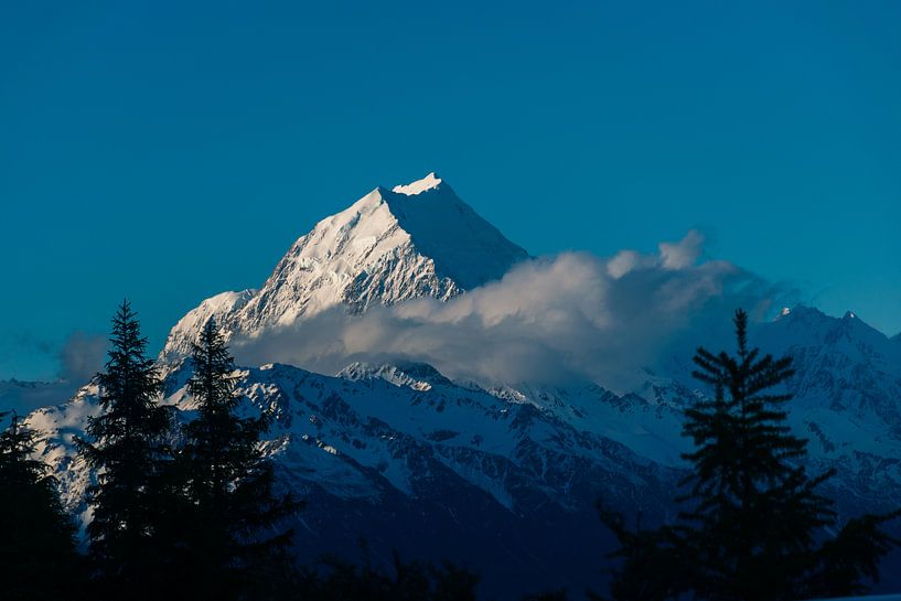 Bergtop van Mount Cook in Nieuw-Zeeland van Linda Schouw
