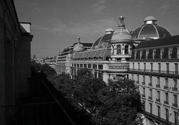 Au Printemps Paris