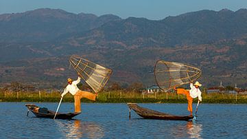 Les pêcheurs du lac Inle au Myanmar sur Roland Brack