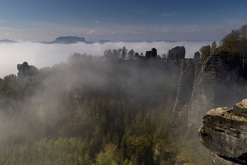 Bastei in de mist van Andreas Müller