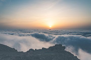 Zonsondergang boven de wolken | Landschap | Reisfotografie van Daan Duvillier | Dsquared Photography