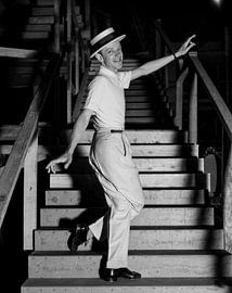 Fred Astaire dansant sur les escaliers sur Atelier Liesjes