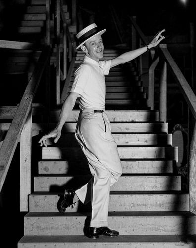 Fred Astaire Dansend op de trap