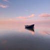 Een stille zonsondergang aan de Oosterschelde in Zeeland van Jolanda de Leeuw