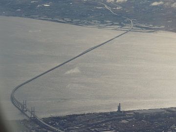 luchtfoto Ponte Vasco da Gama