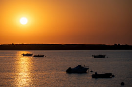 Sonnenuntergang an der bretonischen Küste von SR Blaauw