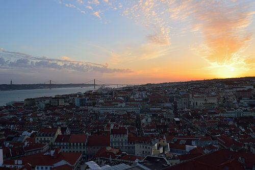 Zonsondergang Lissabon von Roos Vermeulen