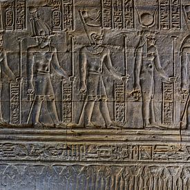 Le temple d'Edfou à Edfou, Egypte, détails des inscriptions sur ses murs sur Mohamed Abdelrazek