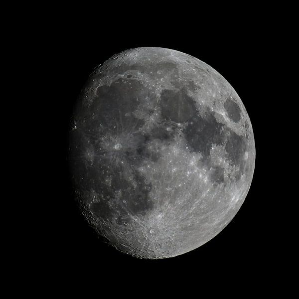 Lune dont la surface est clairement visible par Sjoerd van der Wal Photographie