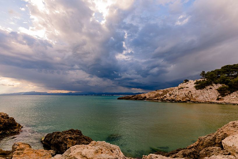 Onweerswolken boven Salou in Spanje von Remco Bosshard