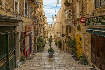 Magisches Malta, Valletta, Treppe zur Kirche St. Lucia von Marielle Leenders