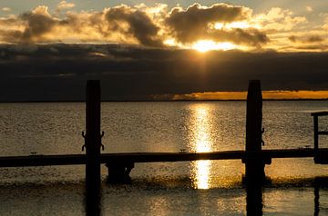 zonsopkomst aan Grevelingenmeer van Annelies Cranendonk