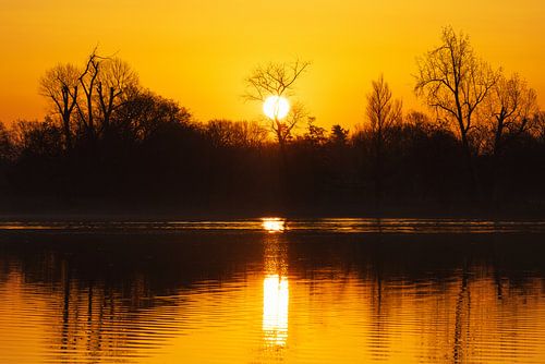 Zonsopkomst Drentsche Aa - Eelde - Groningen (Nederland)