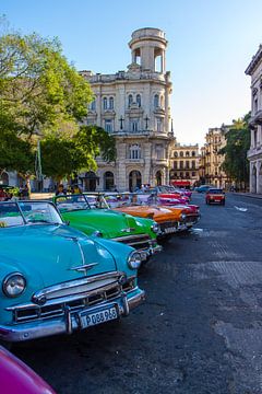 Oldtimers in Havana van Rob Altena