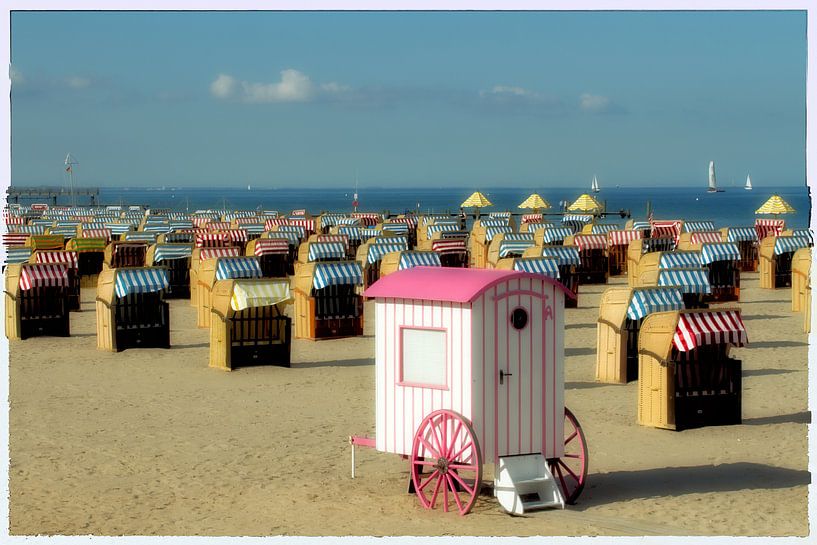 TRAVEMÜNDE plage mer Baltique - seaside resort par Bernd Hoyen