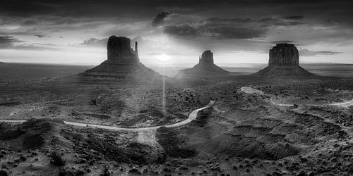 Monument Valley in de VS in zwart-wit