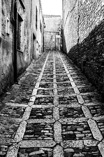 La rue de Palerme en noir et blanc sur de buurtfotograaf Leontien