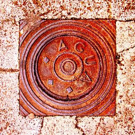 Aqua with three squares by Leanne Buskermolen