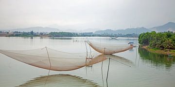 Visnetten in Vietnam van t.ART