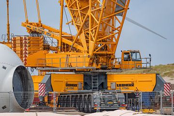 Imposante Liebherr LG 1750 van Adrighem Kraanverhuur. van Jaap van den Berg