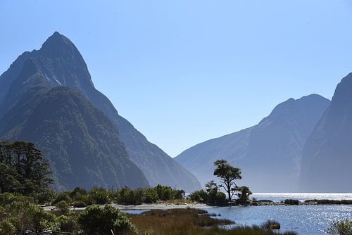 Mitre Peak et Milford Sound, Nouvelle-Zélande sur Rini Kools