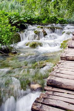 Waterfall along the path by Ellinor Creation