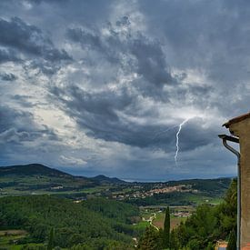 Onweer in Le Castellet in Zuid-Frankrijk van Tanja Voigt