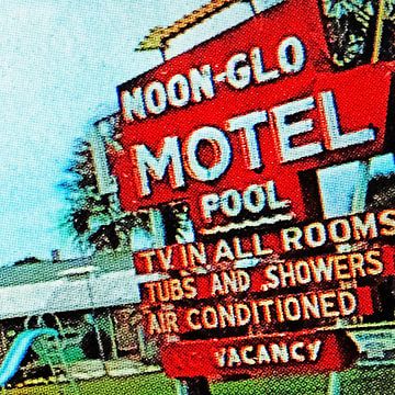 Noon-Glo Motel (001) van Melanie Rijkers