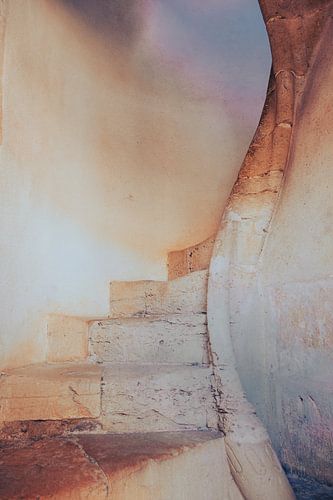 Eeuwenoude trap in het Spaanse klooster van Truus Nijland