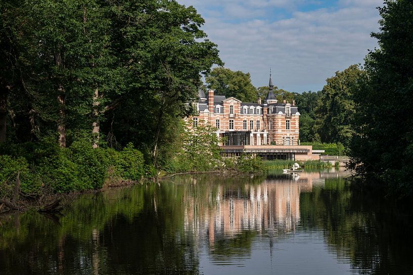 Brasschaat castle by Richard Wareham