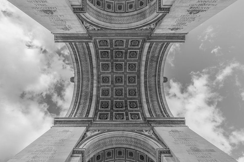 The Arc de Triomphe in Paris by MS Fotografie | Marc van der Stelt
