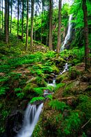 Burgbach waterval met beekje