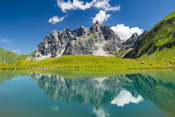 Eissee in Oytal, Großer Wilder achter, Allgäuer Alpen van Walter G. Allgöwer