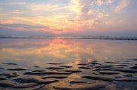 Zomerse zonsondergang op het Noordzeestrand van Noord Holland bij Bloemendaal aan Zee van Sjoerd van der Wal thumbnail