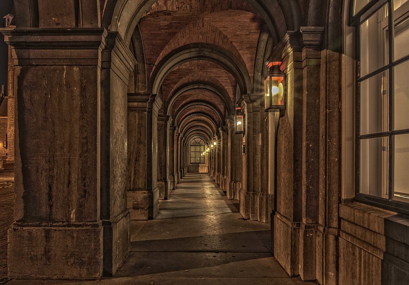 In de wandelgang by arie oversier