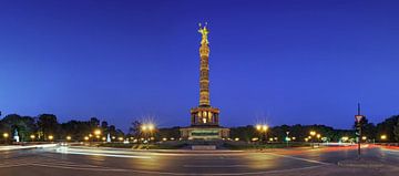 Victory Column Berlijn op Blue Hour van Frank Herrmann