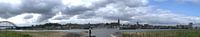 Skyline panorama Nijmegen in kleur van Lonneke Klomp thumbnail