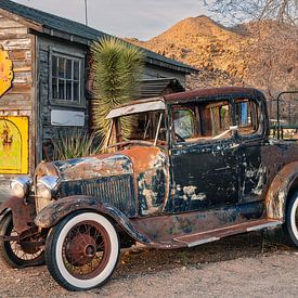 Oldtimers op Route 66 in Arizona van Kurt Krause