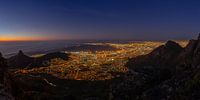 Panorama von Kapstadt bei Nacht von Dennis Eckert Miniaturansicht