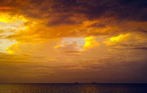 Zonsondergang boven het meer van Nicaragua