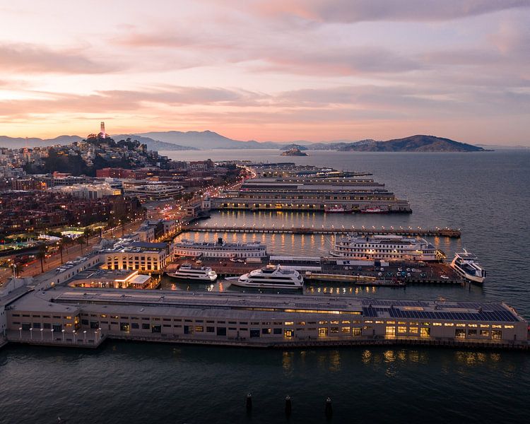 San Francisco by Hello Pompoyo