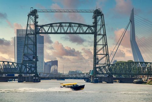 De Hef, Erasmusbrug and Watertaxi - Rotterdam 2007 by Arjen Roos