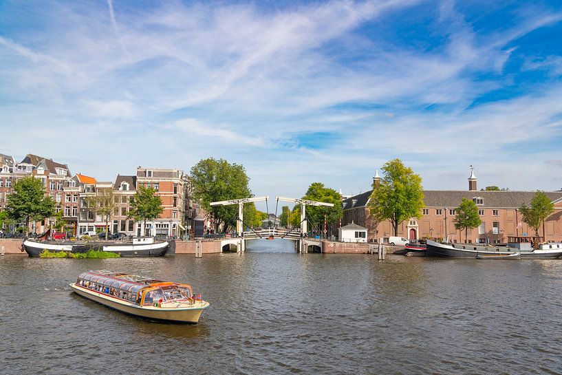 Amsterdam centrum grachtengordel in de zomer van Sjoerd van der Wal Fotografie