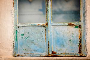 Une vieille fenêtre - un avenir radieux sur Gonnie van Roij