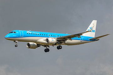 KLM Cityhopper Embraer ERJ-190. van Jaap van den Berg